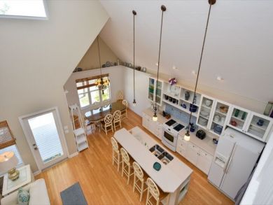 Luxury 3 Bedroom Pool Home on Anna Maria Island-Holmes Beach